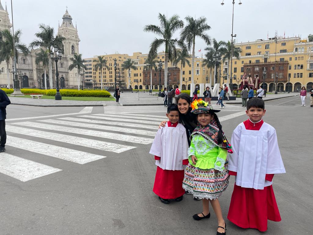 El Coro de Niños Acólitos realizó un viaje a Lima para ofrecer el Concierto en el Santuario del Señor de la Divina Misericordia. 