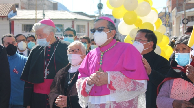 33a1ca27-63d0-47b4-b710-56ef8bc1851f